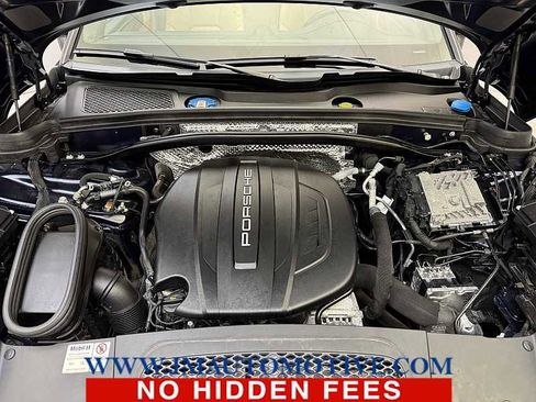 Used 2021 Porsche Macan image 10