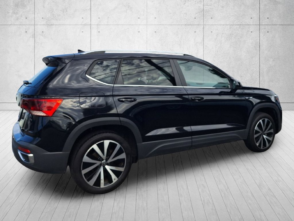 Used 2024 Volkswagen Taos SE FWD image 5
