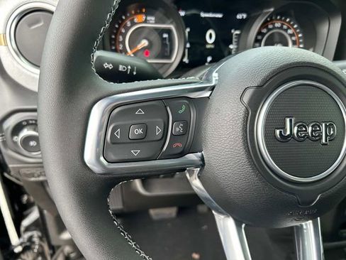 New 2025 Jeep Wrangler Sahara image 7