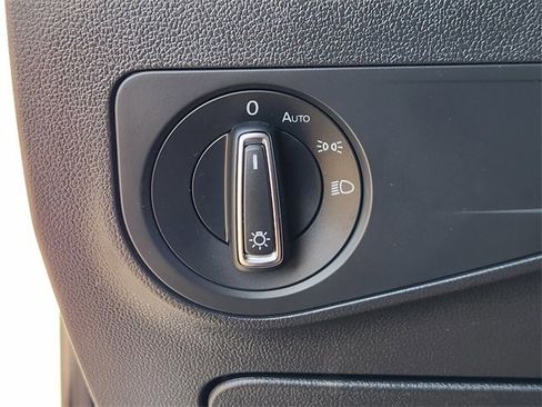 Used 2024 Volkswagen Tiguan Wolfsburg Edition image 21