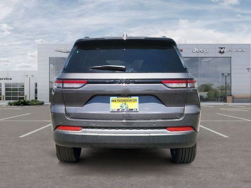 New 2026 Jeep Grand Cherokee Limited w/ Limited Altitude Package RWD image 4