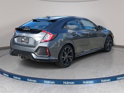 Used 2018 Honda Civic Sport Touring image 4