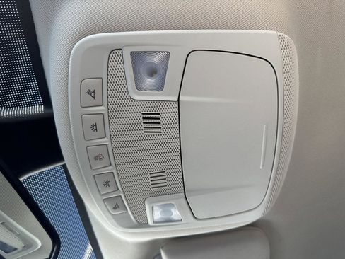 Used 2024 Ford Edge Titanium image 31