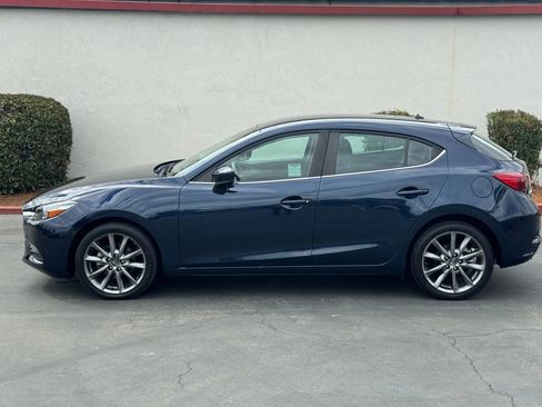 Used 2018 MAZDA MAZDA3 Touring image 3