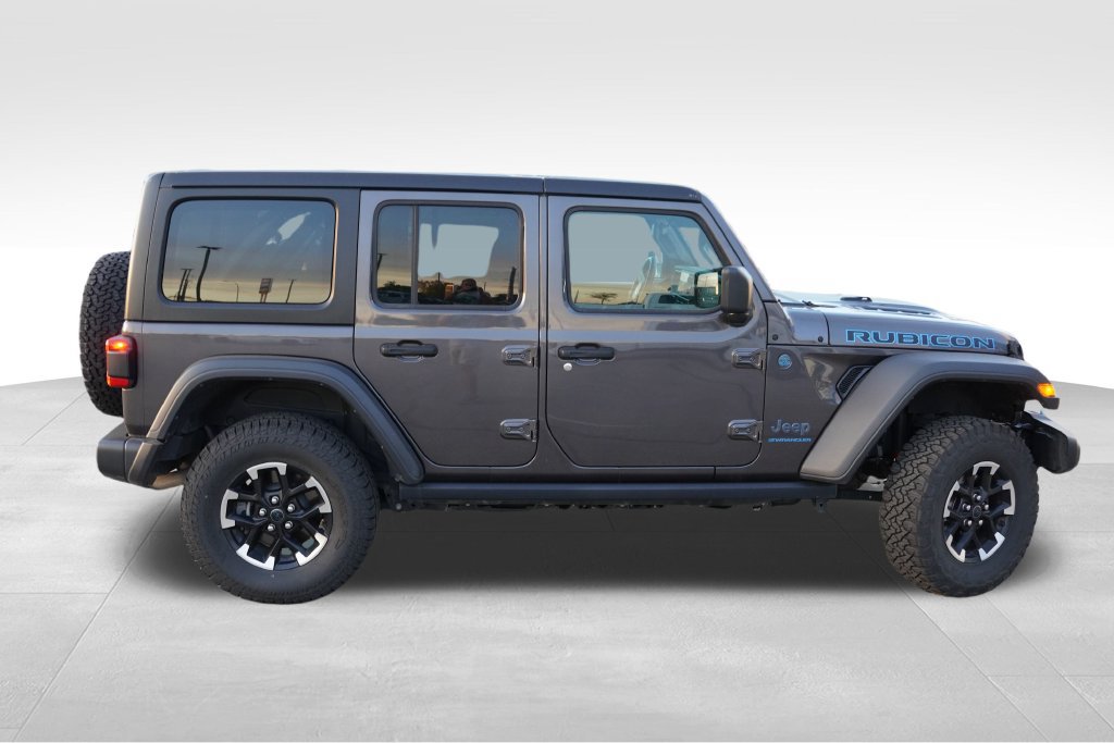 Used 2024 Jeep Wrangler Unlimited Rubicon 4xe AWD/4WD image 2