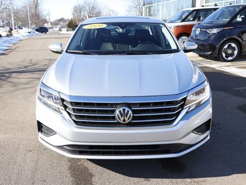 Used 2020 Volkswagen Passat 2.0T SEL image 9