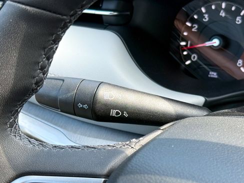 New 2025 Jeep Compass Limited w/ Sun and Sound Group image 27