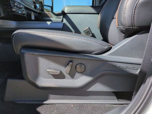 New 2026 Ford F250 Lariat w/ Black Appearance Package AWD/4WD image 19