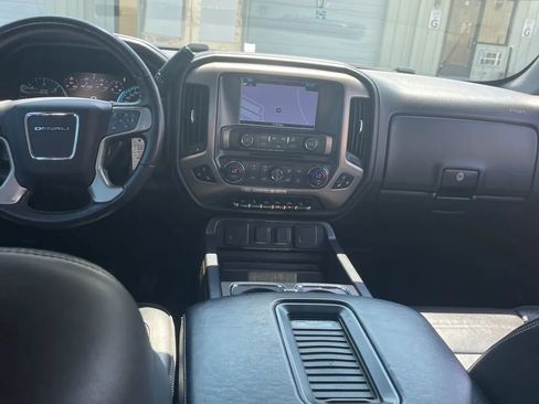 Used 2018 GMC Sierra 1500 Denali AWD/4WD image 24