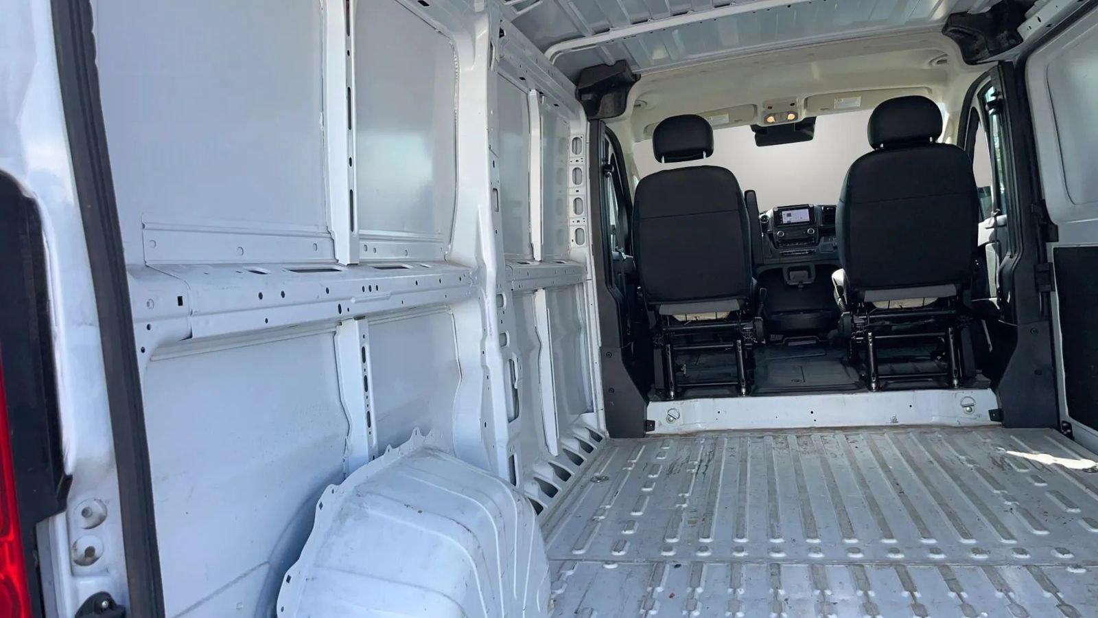 Used 2025 RAM ProMaster 2500 w/ Convenience Group FWD image 35