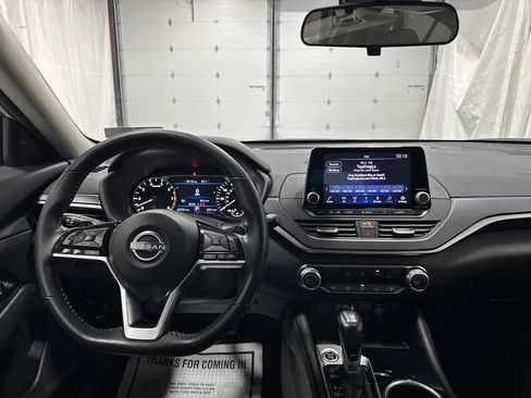 Used 2023 Nissan Altima 2.5 SR FWD image 16