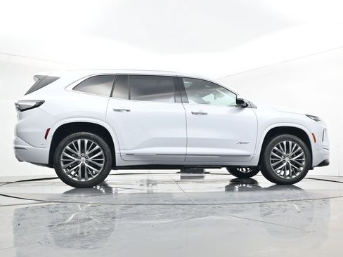 New 2026 Buick Enclave Avenir w/ Super Cruise Package image 33