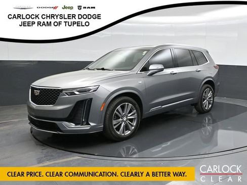 Used 2023 Cadillac XT6 Premium Luxury image 7
