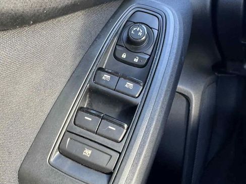 Used 2019 Subaru Impreza 2.0i Premium image 12