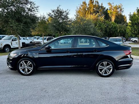 Used 2021 Volkswagen Jetta R-Line image 3