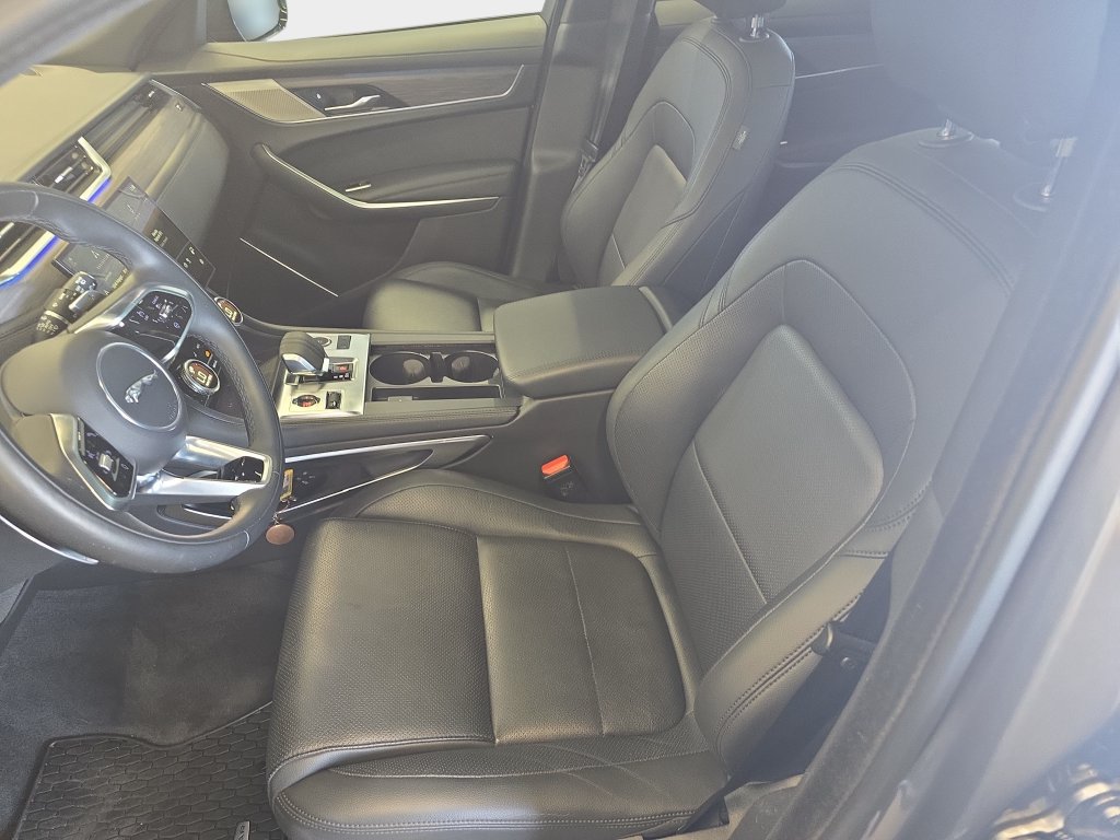 Used 2023 Jaguar F-PACE S AWD/4WD image 18