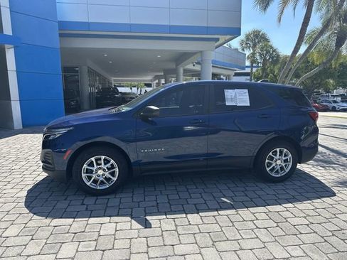 Used 2023 Chevrolet Equinox LS FWD image 16