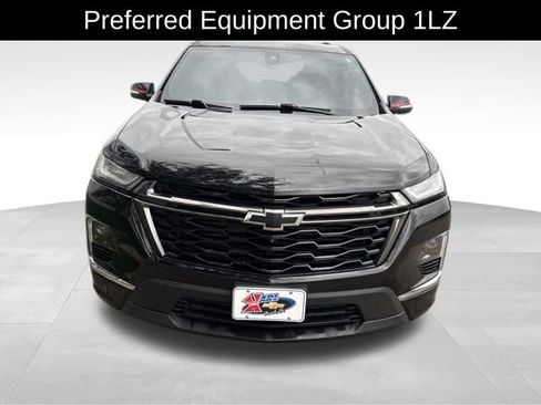 Used 2023 Chevrolet Traverse Premier w/ Redline Edition AWD/4WD image 2