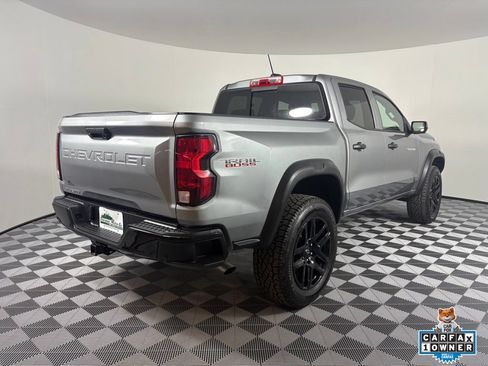 Used 2023 Chevrolet Colorado Trail Boss w/ Technology Package AWD/4WD image 8