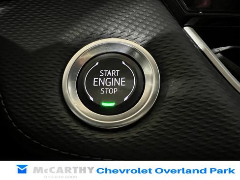 Used 2025 Chevrolet Equinox LT w/ Convenience Package II FWD image 17