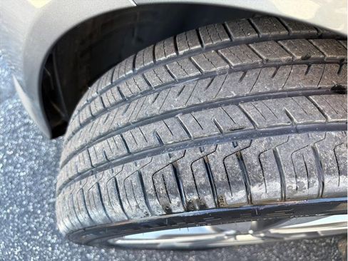 Used 2019 Mercedes-Benz C 300 Sedan w/ Premium Package image 19