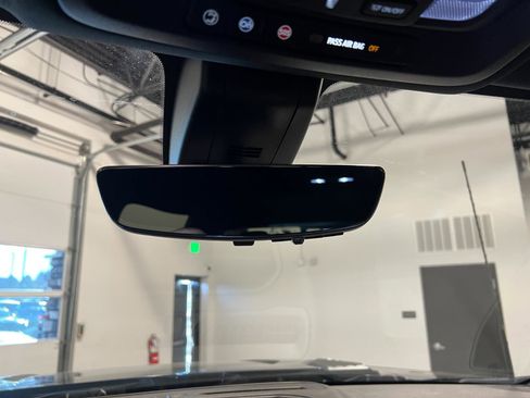 Used 2021 Chevrolet Silverado 3500 High Country image 22