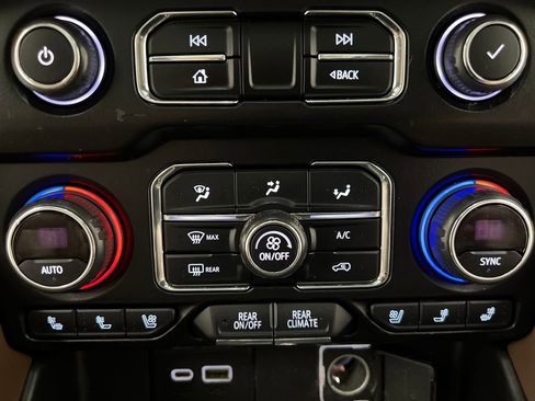 Used 2022 Chevrolet Tahoe High Country AWD/4WD image 47