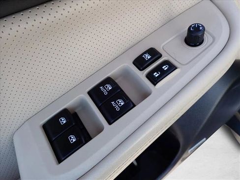 Used 2016 Subaru Outback 3.6R Limited image 18