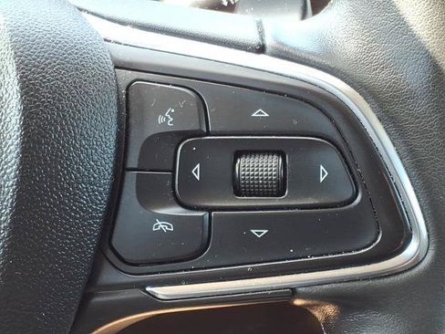 Used 2023 Buick Envision Preferred AWD/4WD image 17