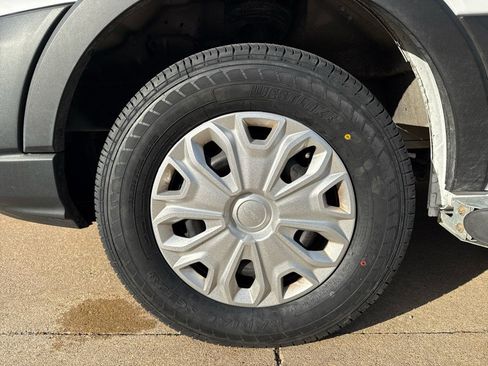 Used 2024 Ford Transit 250 Low Roof w/ Exterior Upgrade Package image 29