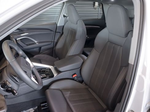 Certified 2025 Audi Q5 Premium Plus w/ Premium Plus AWD/4WD image 8