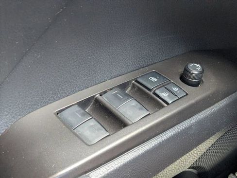 Used 2022 Toyota Camry LE FWD image 12