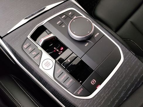 New 2026 BMW 330i Sedan w/ M Sport Package image 25