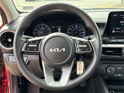 Certified 2023 Kia Forte LXS w/ LXS Technology Package image 18