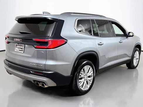 Certified 2026 GMC Acadia Elevation w/ Elevation Premium Package FWD image 4