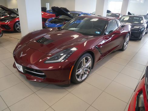 Used 2019 Chevrolet Corvette Stingray Coupe w/ 2LT Preferred Equipment Group image 3