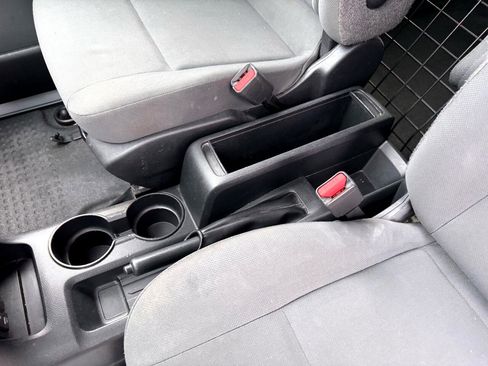 Used 2019 Nissan NV200 S image 22