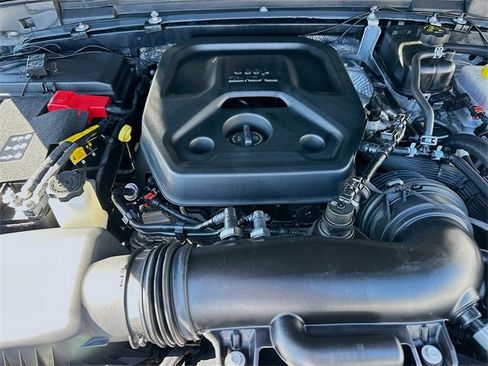 Used 2024 Jeep Wrangler Sport image 27