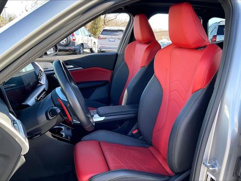 Used 2025 BMW X1 M35i w/ Shadowloine Package image 8