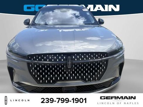 Used 2024 Lincoln Nautilus Reserve w/ Equipment Group 203A AWD/4WD image 10