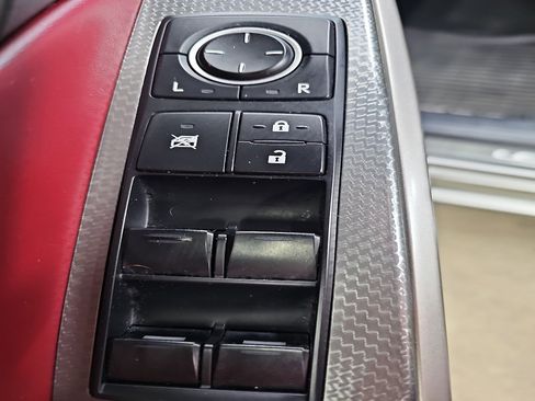 Used 2015 Lexus IS 250 AWD image 10