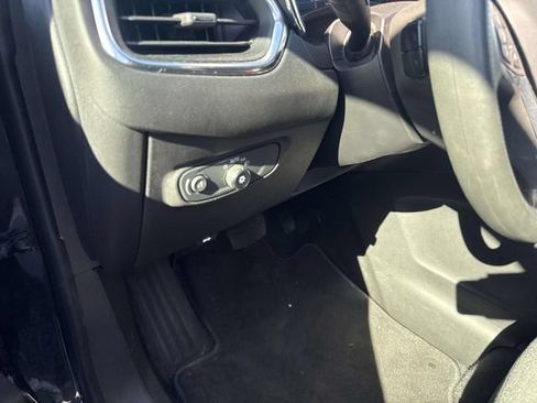 Used 2023 Chevrolet Equinox LT AWD/4WD image 17