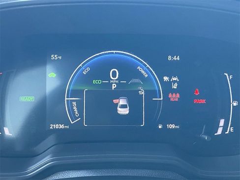 Certified 2025 Toyota Corolla SE image 32