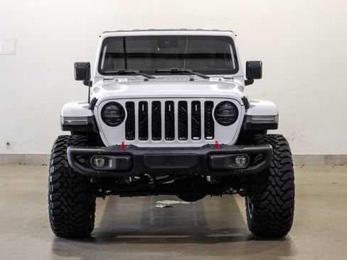 Used 2020 Jeep Gladiator Overland AWD/4WD image 2