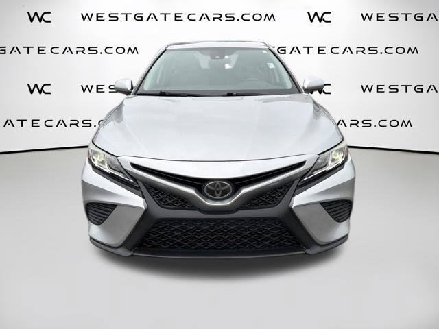 Used 2020 Toyota Camry SE FWD image 2