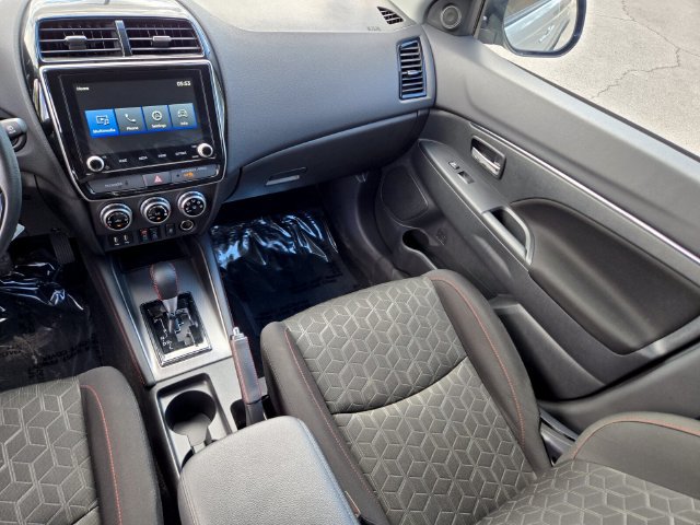 Used 2025 Mitsubishi Outlander Sport ES AWD/4WD image 18