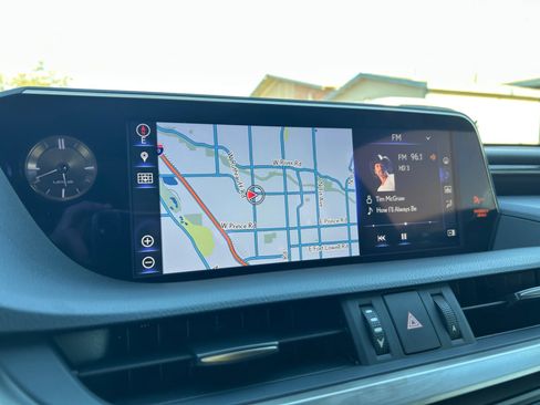 Used 2019 Lexus ES 300h image 21