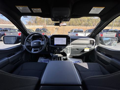 New 2025 Ford F150 XLT w/ Equipment Group 301A Standard image 6