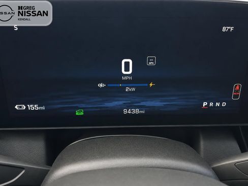 Used 2025 Chevrolet Equinox EV RS FWD image 8