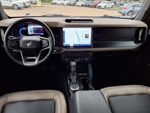 Used 2023 Ford Bronco Wildtrak AWD/4WD image 9